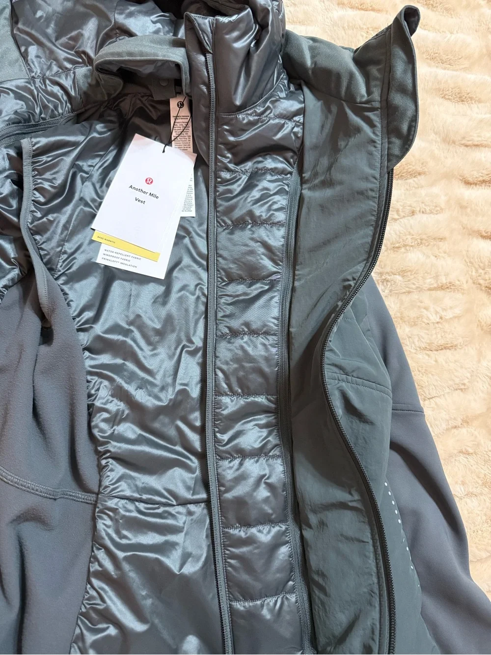 lululemon athletica sleeveless insulated